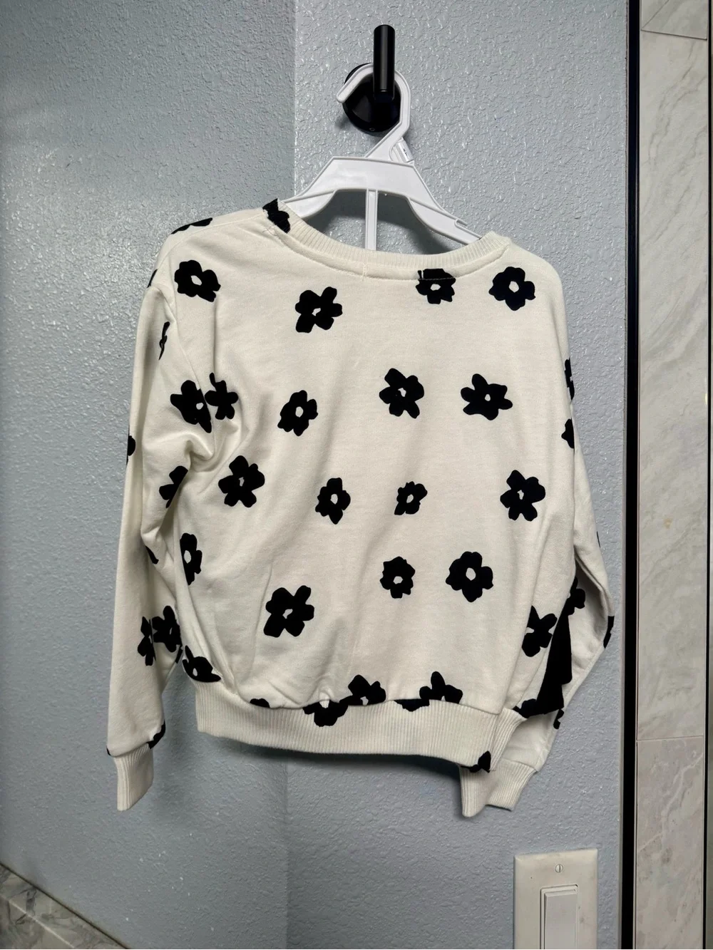 Bundle Oshkosh and Jessica Simpson brand. 5-6x